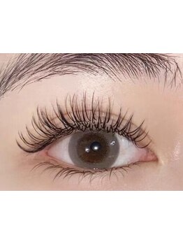 ボリュームのある目元にしたい