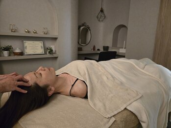 おきもちサロン(おきもちSALON)の写真/【ホットストーンで体の深部まで癒しを！】心を込めた丁寧な施術をお楽しみください。