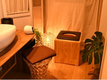 ネイル アメリーズ(NAiL.AMeRi-z)の写真/【よもぎ蒸し初回¥2,480】全身心地よい発汗で心も体も温まる。冷え予防やむくみでお悩みの方に◎