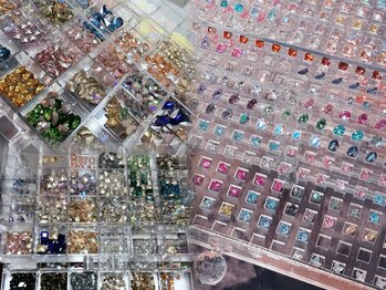 エガオネイルサロン 池袋店(EGAO NAIL SALON)の写真/【おすすめ★持ち込みパーツ付け放題¥11980】センスと技術が光る指先に♪あなただけの贅沢ネイルアート★