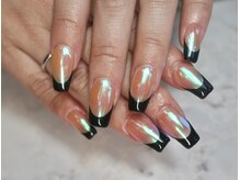 イルブリーユ(IL BRILLE)/オーロラにブラックフレンチ