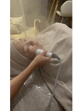 アンドエー(&A)/RFフェイシャル　施術