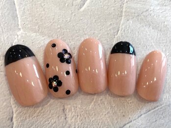 ティーエヌ 辻堂店/定額ネイル☆6600円