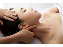 阿里郎リラクゼーション 新宿三丁目店/オイルマッサージ《デコルテ》