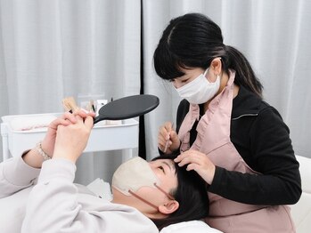 ラシュア 天王寺店(Lashure)の写真/【まつげパーマ・アイブロウ】が初めての方も貸切空間でお悩みをサポート！オーダーメイドデザイン提案◎