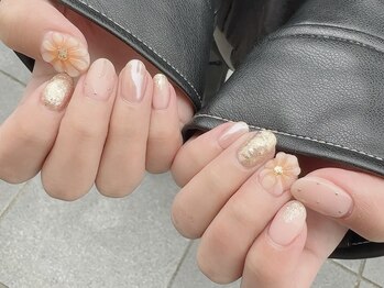 ダンスネイル(dance nail)の写真/【ご新規様大歓迎☆】派手ネイルができない方必見！大人かわいいシンプルデザインで自分らしさをアピール◎