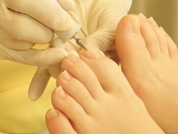 フットケアリストシュウ(footcarelist shu)の写真/【美足のすゝめ】足爪・足裏の専門家がドイツ式フットケアで美足と健康をサポート。健やかな身体へ導きます