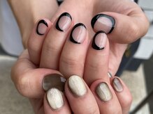 カーティシーネイルズ(curtisii NAILS)/ネガティヴスペース×マグネット