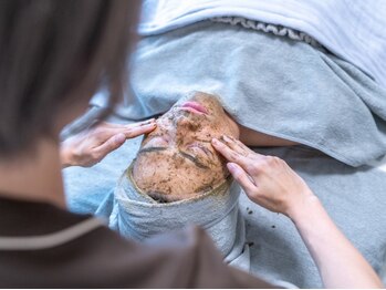 ラニ(Lani)の写真/《男性ならではのお肌のお悩みにも◎》エリア希少！完全国産のハーブピーリングでうるつや肌で印象UP♪