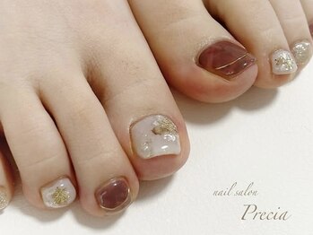 プレシア(Precia)/