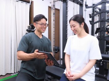 フィットリカバリー(FITリカバリー)の写真/ひとり一人に合わせた整体×トレーニングの独自施術で猫背・反り腰など姿勢の悩みを根本改善◎