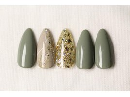 上品おしゃれネイル