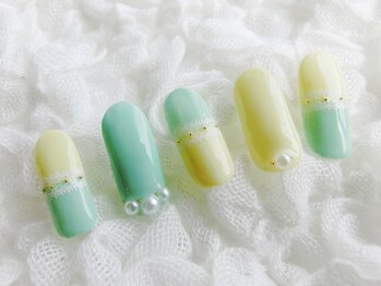 ネイリシャス(NAILICIOUS)/柔らかい雰囲気のバイカラー