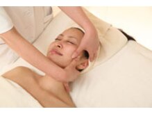 シーズ ラボ 吉祥寺店/2小顔マッサージ