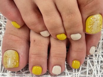 ディーネイル 池袋(D-nail)/〇ニュアンスイエローフット