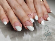 ネイルプラスユウ(NAIL+U)/斜めフレンチネイル