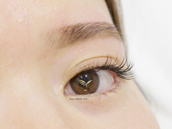 グルス(GRUS)/美眉スタイリング+まつエク