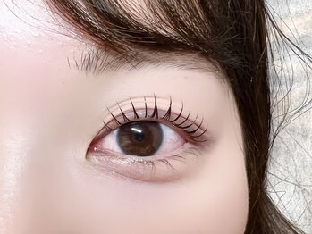 リナータ 新宿東口店(Rinata)/ケラチンラッシュリフト