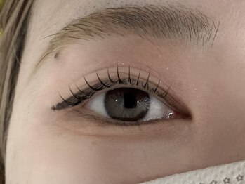 クルン(KURUN)/一重さんこそ長さが大事！！