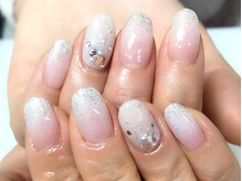 アイリッシュネイル 久屋大通店(Irish Nail)/白グラデーション×ラメ