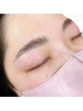 ネイル アンド アイラッシュ グレイス(Grace)/ハリウッドアイブロウ《HBL》