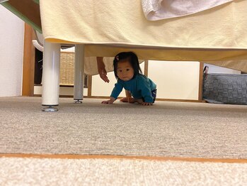 子育てママの整体サロン/施術中のお子様の様子