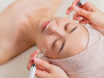 ヒーリングクラフト(Healing CRAFT)/フェイシャルエステ施術