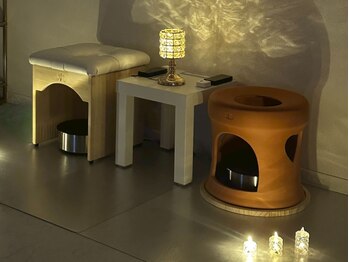 蒸ヨモギ(蒸yomogi)の写真/【朝7～夜23時】空いた時間に温活リセット無人・完全個室よもぎ蒸しで仕事の疲れを内側からポカポカ。