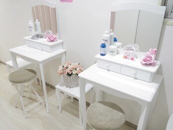 エピジェンヌ(Epijenne)/メイクルームもございます☆