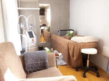 イラーリ(ILARI)/サロン全体 2