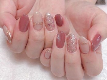 ジュリアビューティー 船橋店(Julia Beauty)の写真/【種類豊富な定額ネイル◎】全メニュー自爪に優しいパラジェル使用★高技術&美フォルムでモチも満足◎