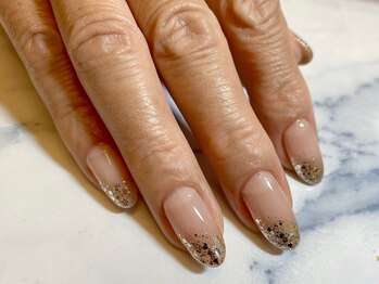 パールビューティーラッシュアンドネイル(Pearl Beauty Lash nail)/ラメグラデーション