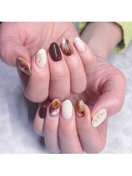 ア ネイル(A nail)/