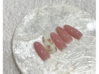 ニアウネイル(niau nail.)/チューリップネイル