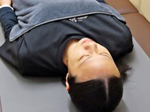 リラクゼーションサロン by AIM【酸素ルーム・肩こり・マッサージ・睡眠改善】/目を閉じてリラックス☆