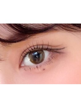 ナチュラル上品な目元にしたい