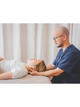 首・肩のつらさを改善したい