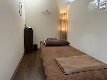 ほぐせる スター鍼灸接骨整体院 竹ノ塚 竹ノ塚東口駅前店/施術スペース 1