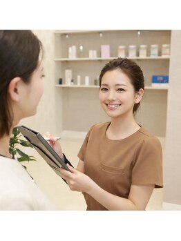 ポアラ(POARA)の写真/本物志向の貴女に贈る◇結果重視の丁寧なケアで、鏡を見るのが毎日楽しみになる素肌美人へ。