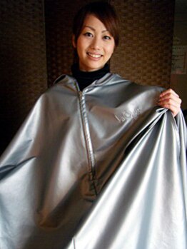 ヨサパーク ロミ YOSAPARK Romi/チタンエッジケープ着用