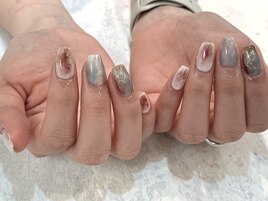 ニュアンスネイル 新宿三丁目