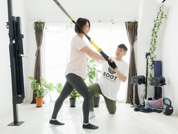 ルート(ROOT)/寄り添いながら、動きが芽吹く