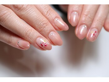 ルーミーネイル(roomynail)の写真/シンプルから華やかまで選べる上品な定額ネイル。過去作品からも選択可能で指先を自分好みに楽しむ♪