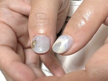 デューネイルスタジオ(dew nail studio)/親指 ブルーニュアンス