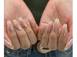 ミラー xチークネイル