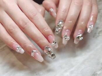 サニーデイズ ネイルアンドビューティー 曙橋店(SunnyDays Nail&Beauty)/ホワイトビジュー