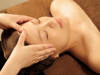 モア(more.)/当店名物:小顔コルギ