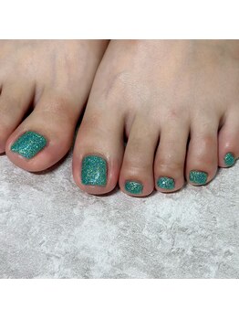 ケーライズネイル アンド アイ(K Rise nail&eye)の写真/指先から気分UP!フットバス付き♪丁寧なケアで綺麗な足元を演出します☆