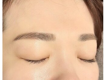 ネイルアイサロンアンドスクール リッカ(Lycka)/眉毛/アイブロウ/お洒落