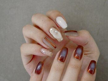 ザ シック(THE CHIC)の写真/【魅力溢れるお洒落なサロン☆】プロのみが在籍しているサロンで高技術×ハイセンス♪低価格も魅力的◎